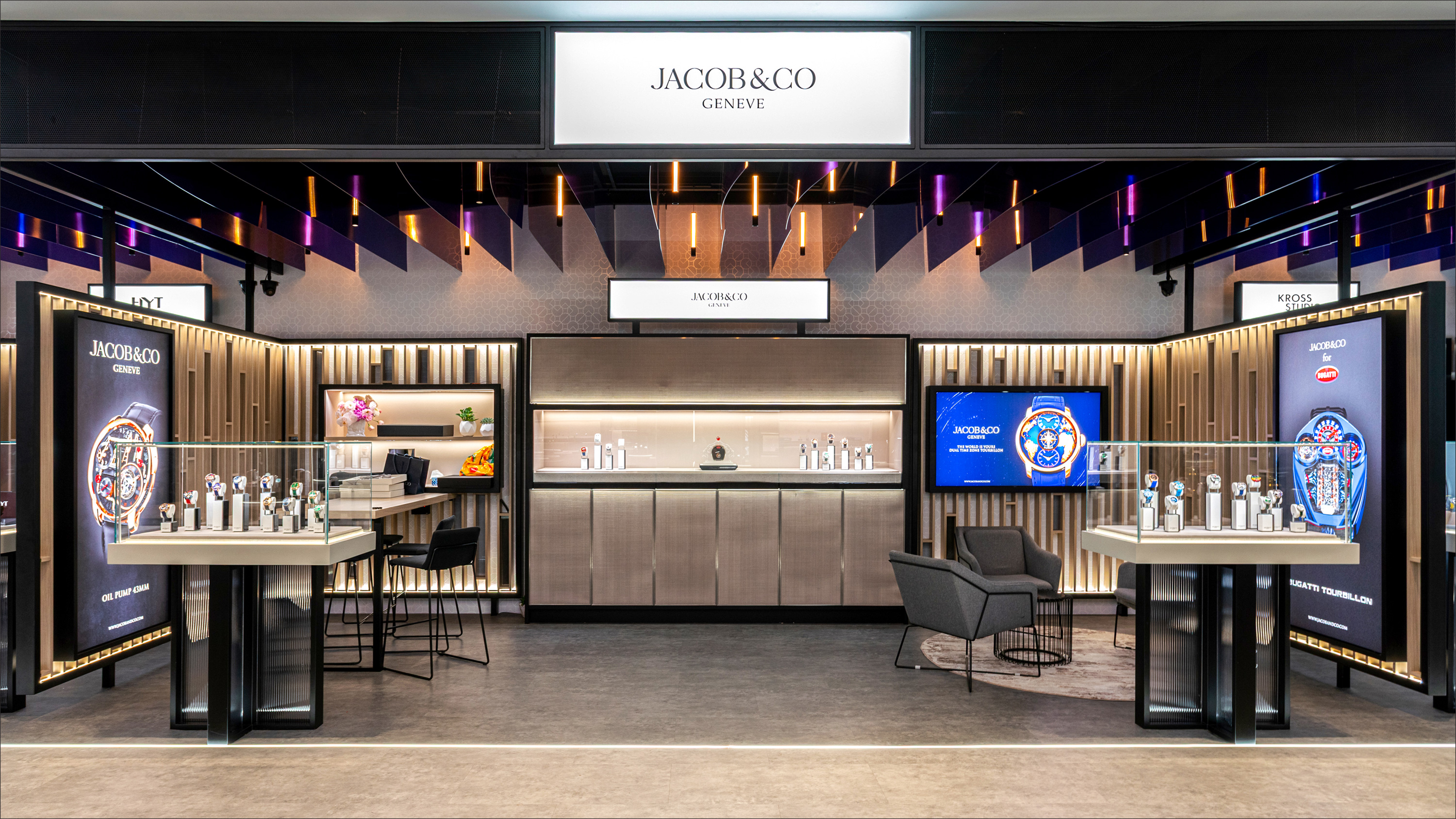 Dubai Watch Week 2025 — La Vie courtyard cafe
